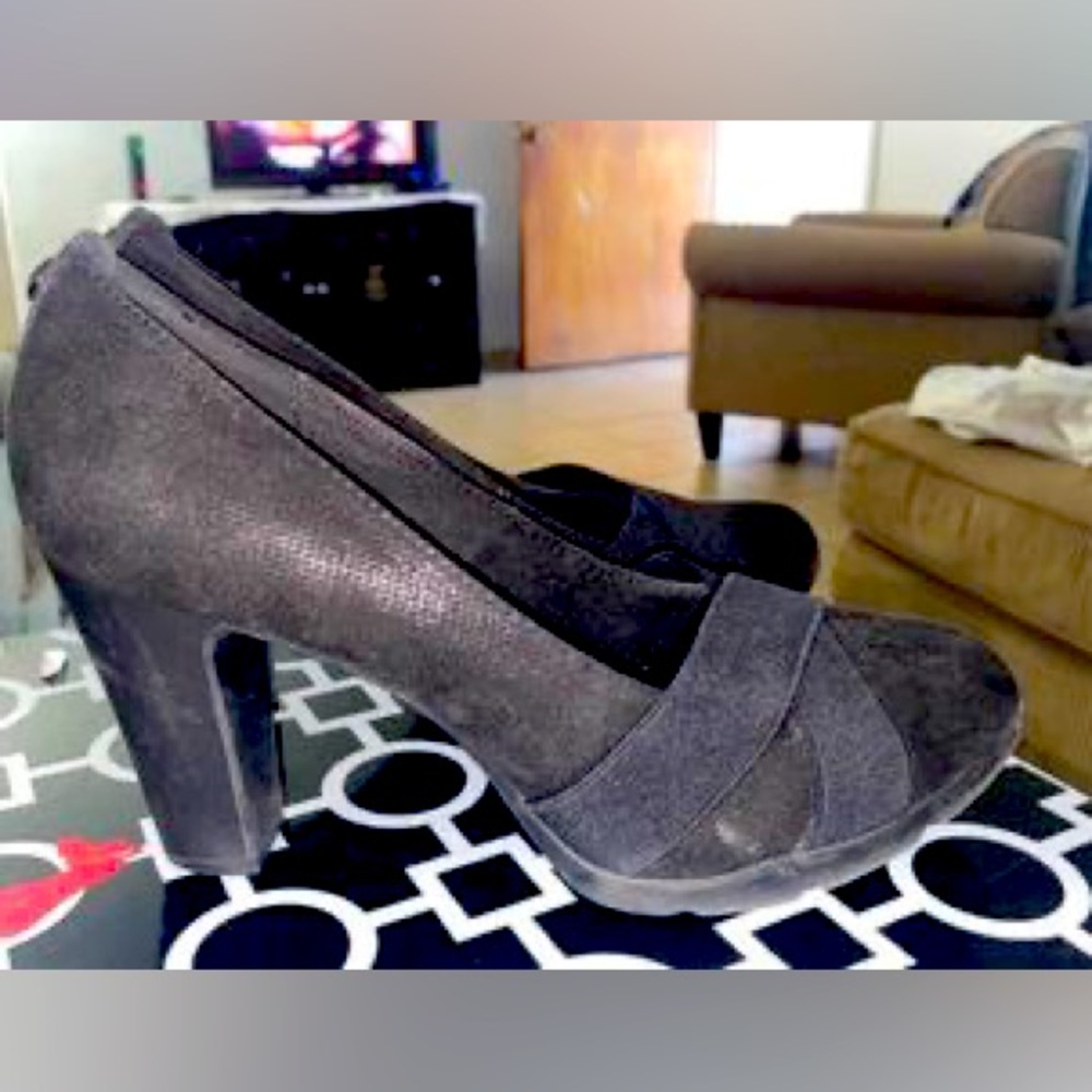 Anne Klein heels